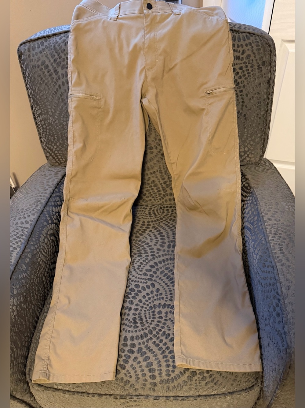 Wrangler Men's Utility Pants with Comfort-Flex-Waistband